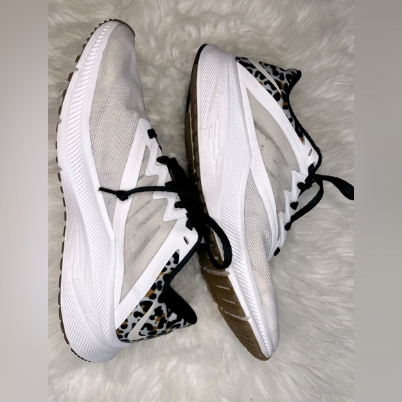 Nike Quest 3 Running Sneakers Shoes Leopard Cheetah Animal Print Size 8.5 - Picture 5 of 9